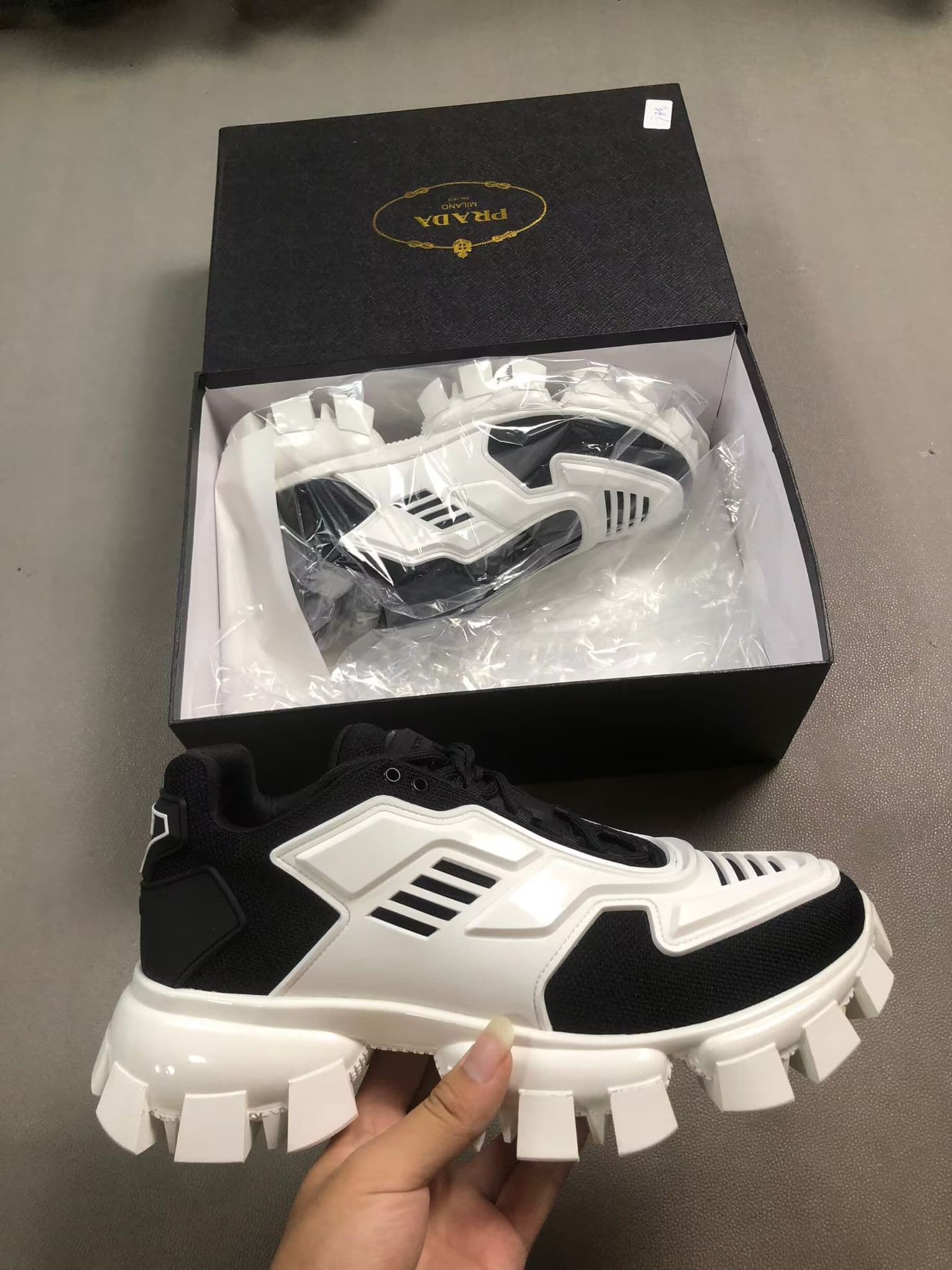 Prada Sneaker 9
