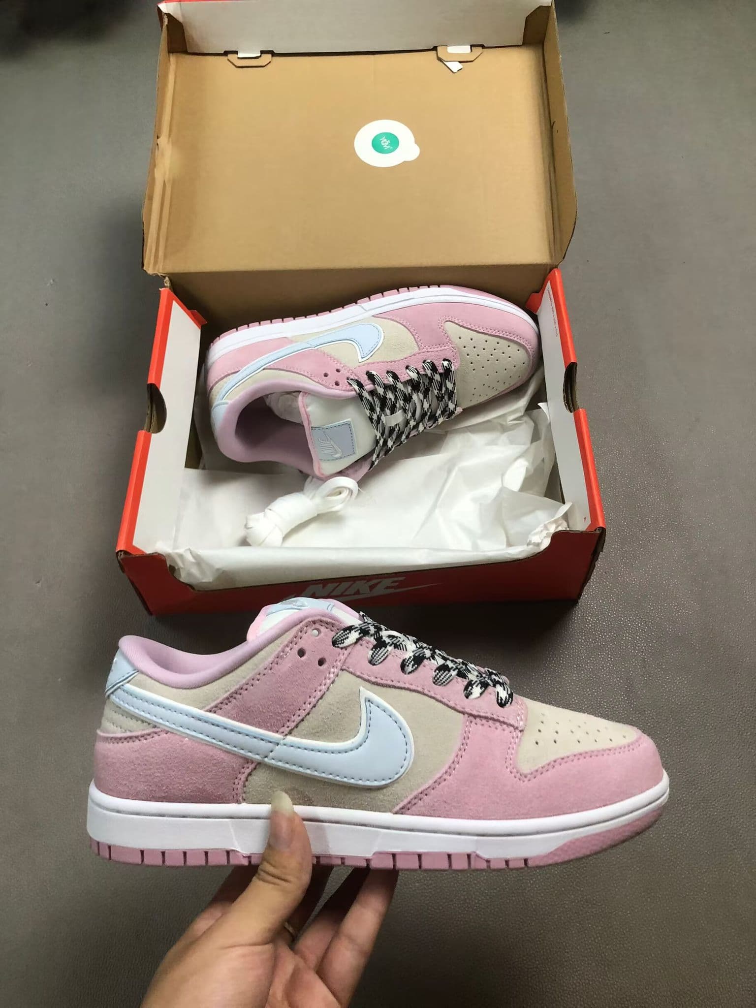 Nike Sneaker 7