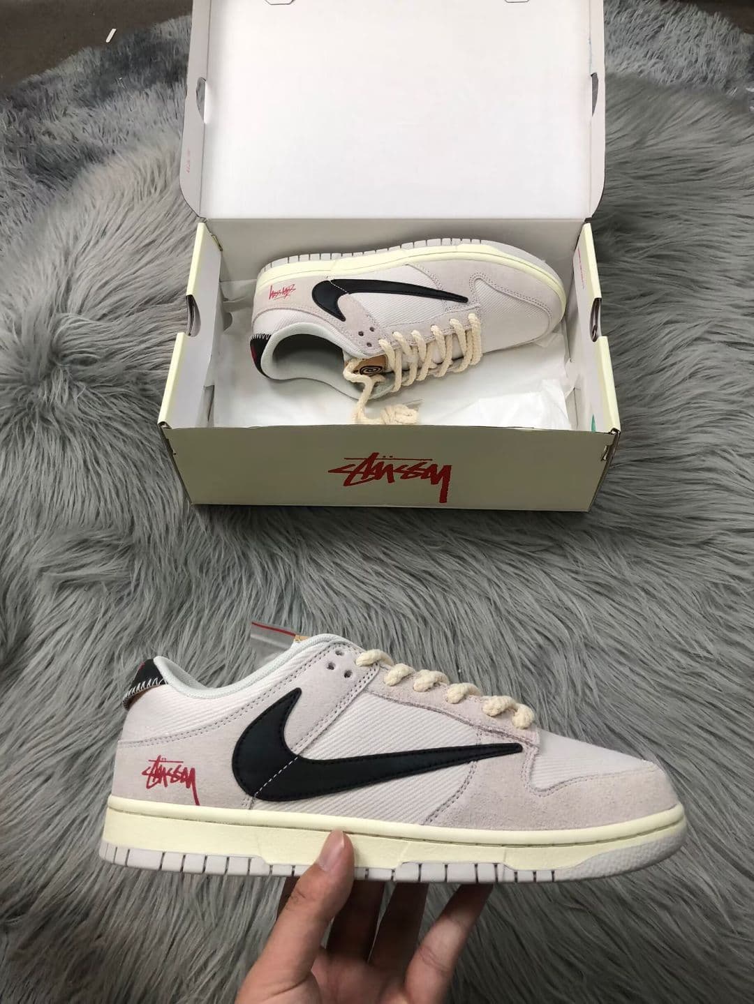 Nike Sneaker 16